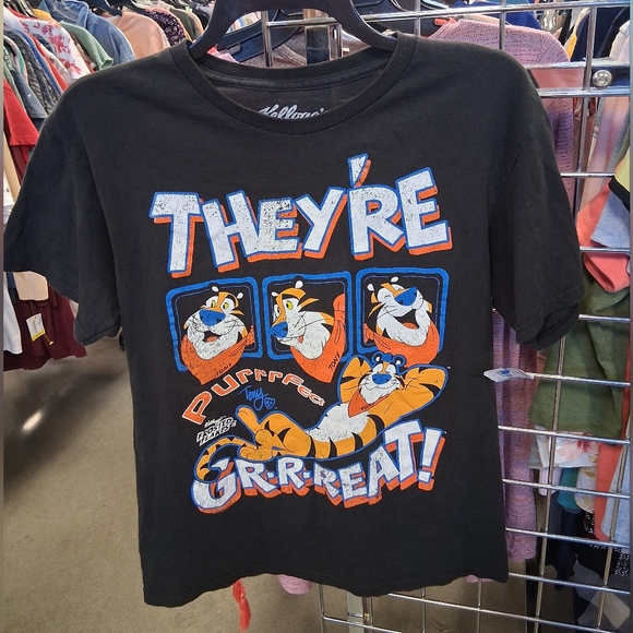 Tony the Tiger Black Graphic T-shirt with Cartoon Design - Picture 3 of 4